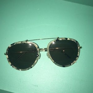 Kendall + Kylie sunglasses